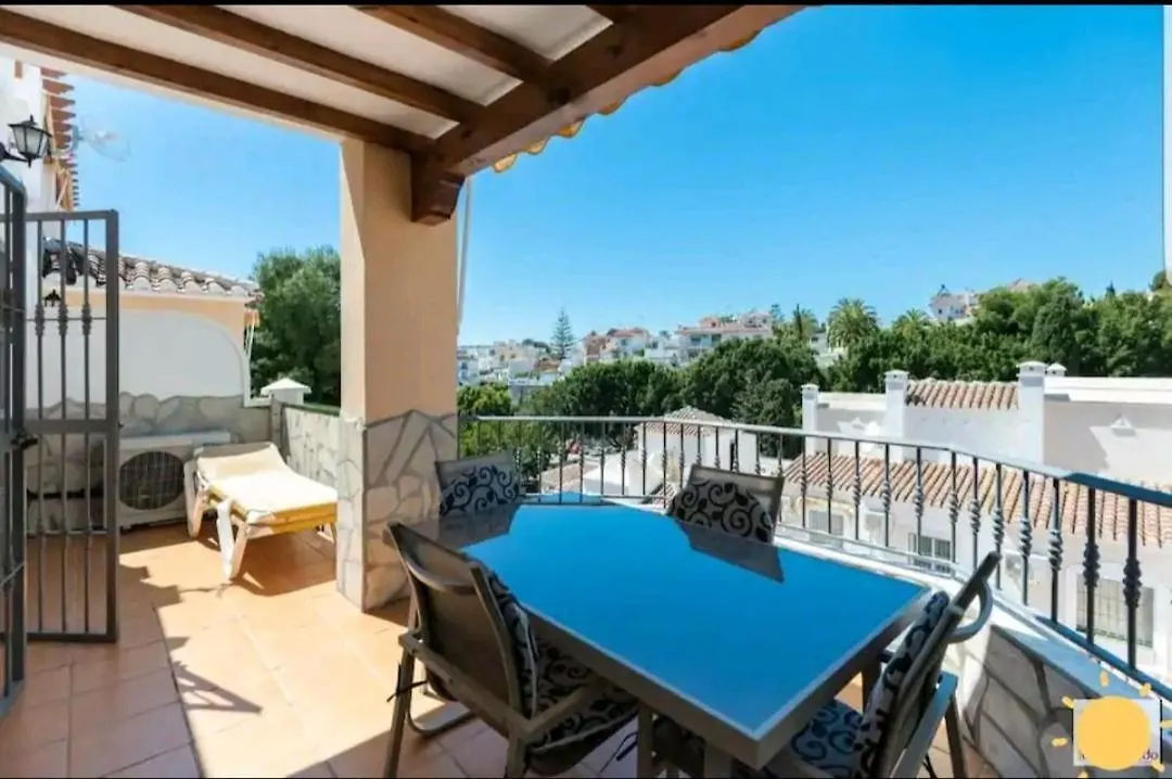 Apartamento Nerja Zona Playa De Burriana 0*,